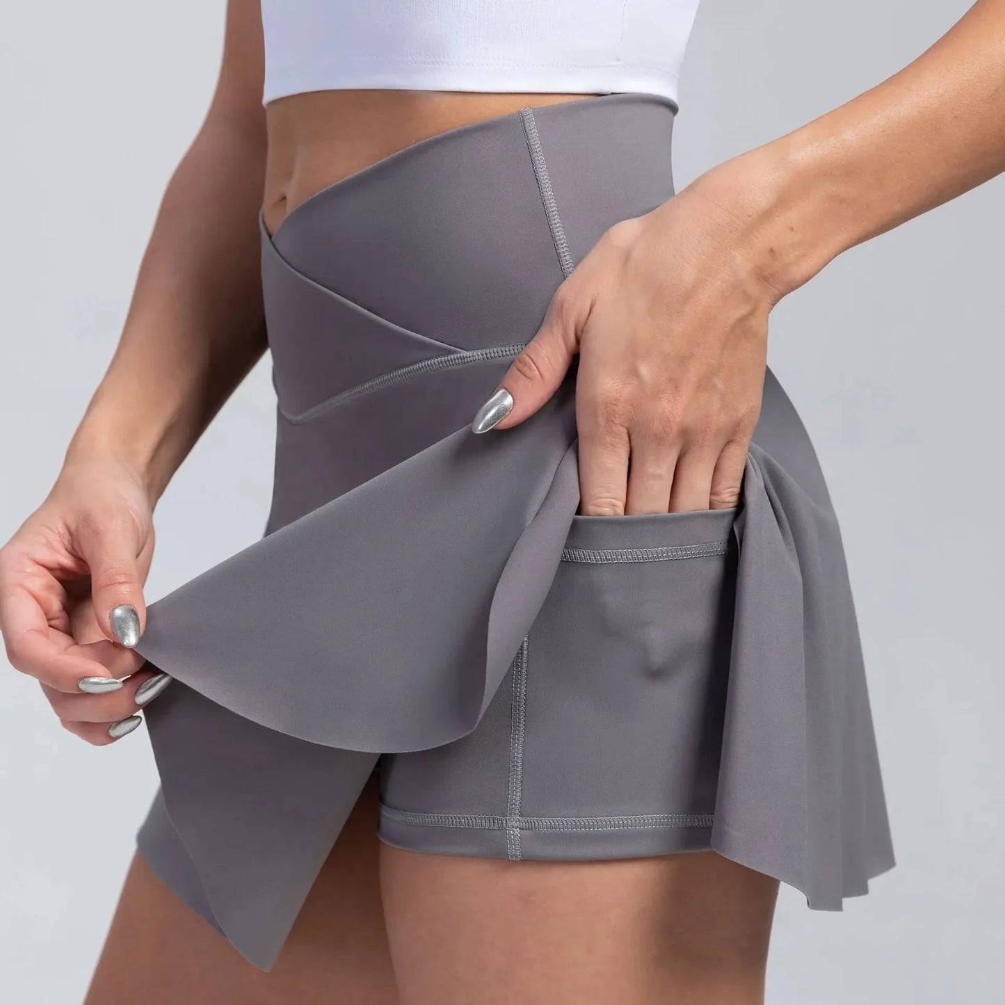 Sculvea tennis skort - grey - close-up of skirt detail